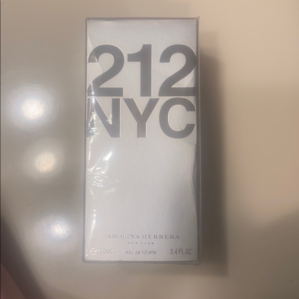 212 NYC Carolina Herrera